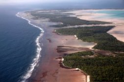 Kiribatian asks New Zealand to treat him as climate change refugee